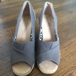 TOMS: grey peep toe wedges
